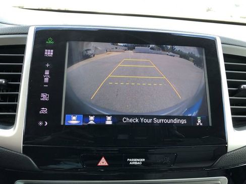Used 2016 Honda Pilot Elite image 22