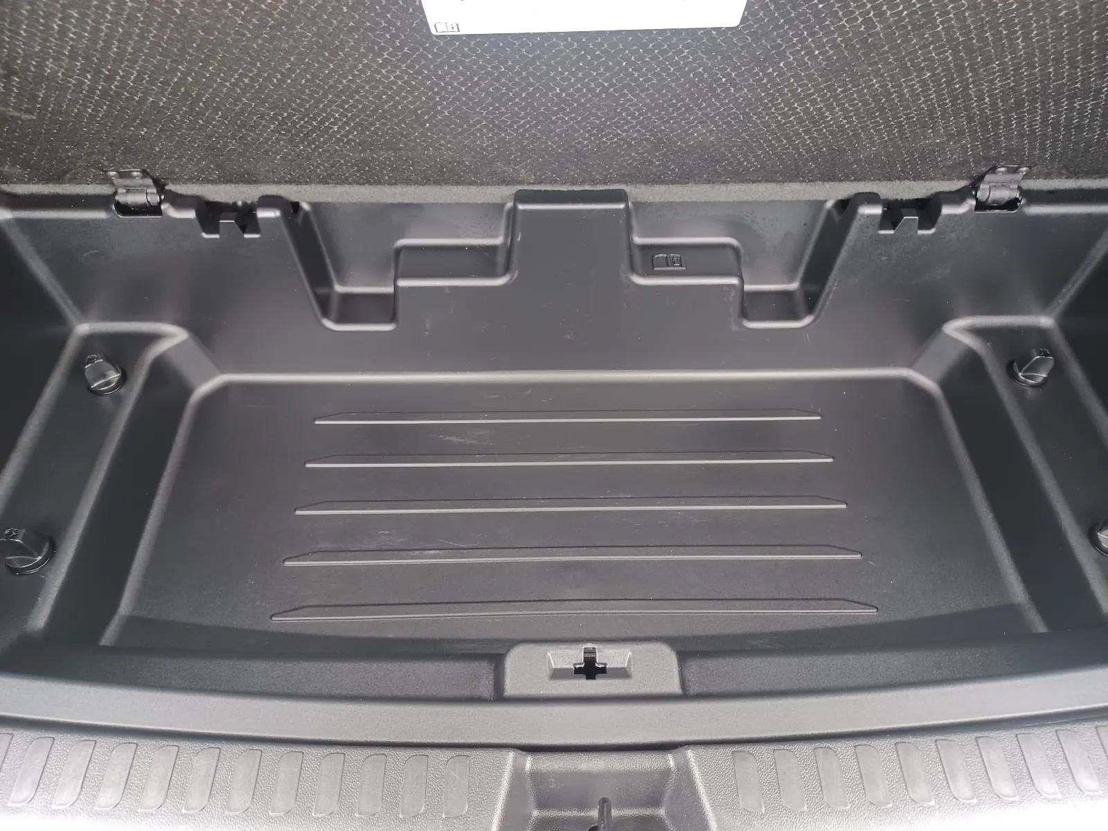 Used 2026 GMC Acadia AWD Elevation w/ Elevation Premium Package image 16