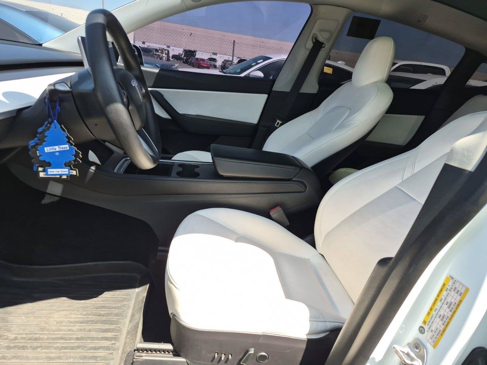 Used 2022 Tesla Model Y Long Range AWD/4WD image 5