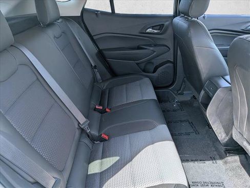 Used 2025 Chevrolet Trax LT FWD image 24