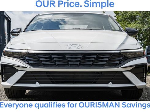 New 2025 Hyundai Elantra Sport image 2