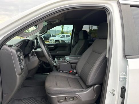 Used 2025 Chevrolet Silverado 1500 Custom Trail Boss w/ Turbomax Blackout Package AWD/4WD image 34