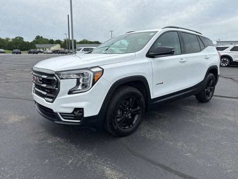 Used 2024 GMC Terrain AT4 w/ LPO, Floor Liner Package AWD/4WD image 4