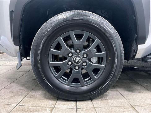 Used 2025 Toyota 4Runner SR5 image 7