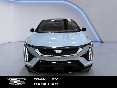 New 2026 Cadillac Optiq Sport 2 image 8