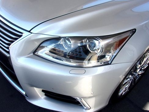 Used 2013 Lexus LS 460 image 13