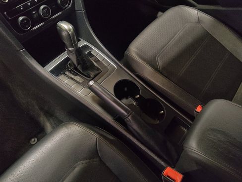 Used 2017 Volkswagen Passat 1.8T R-Line image 26