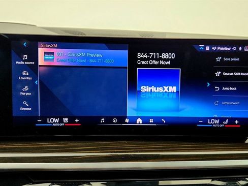 Used 2025 BMW X7 xDrive40i w/ Premium Package AWD/4WD image 19