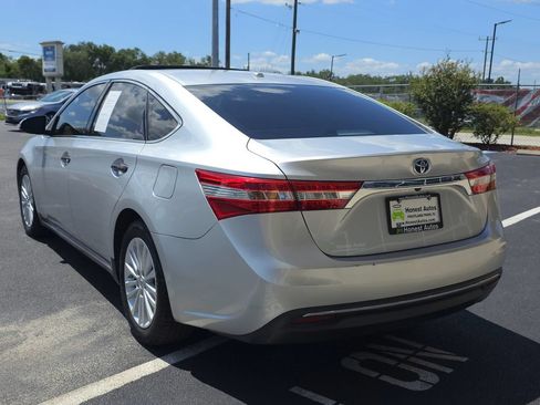 Used 2014 Toyota Avalon XLE Touring FWD image 7