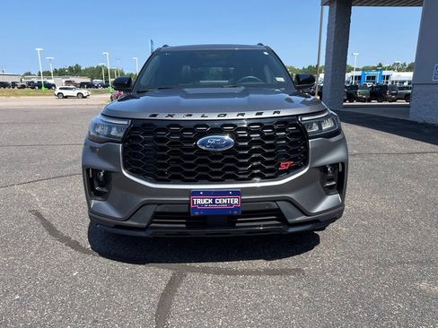 Used 2025 Ford Explorer ST AWD/4WD image 12