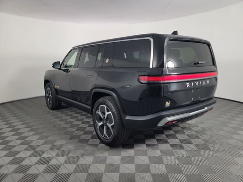Used 2024 Rivian R1S Adventure AWD/4WD image 3