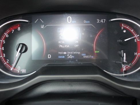 Used 2024 Toyota RAV4 Adventure image 33