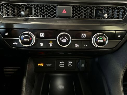 Used 2025 Acura Integra A-Spec image 19