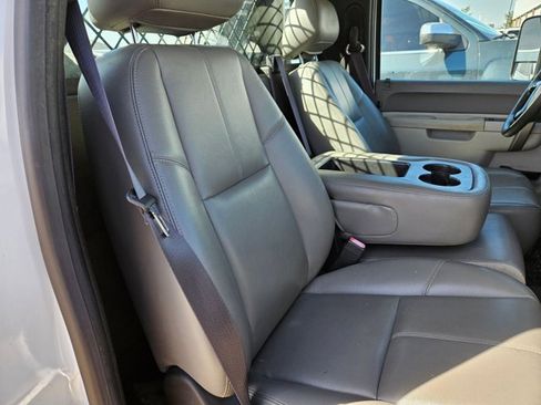 Used 2013 GMC Sierra 3500 W/T image 18