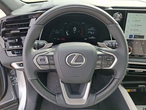 Used 2025 Lexus RX 350 Premium image 20
