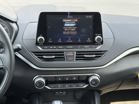Certified 2025 Nissan Altima 2.5 S FWD image 5