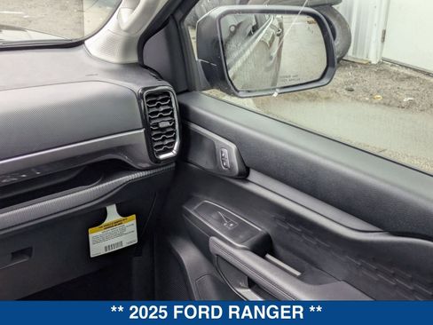 New 2025 Ford Ranger XLT w/ Black Appearance Package image 18