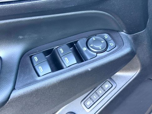 Used 2019 Chevrolet Equinox Premier image 15