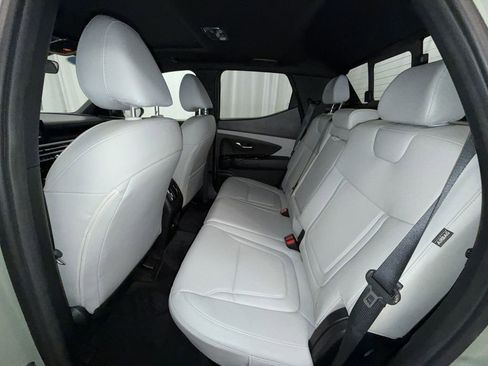 Used 2025 Hyundai Santa Cruz SEL image 5