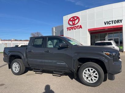 New 2025 Toyota Tacoma SR5