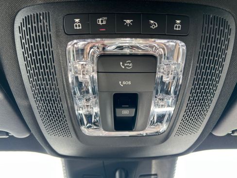Used 2026 Mercedes-Benz GLB 250 image 30