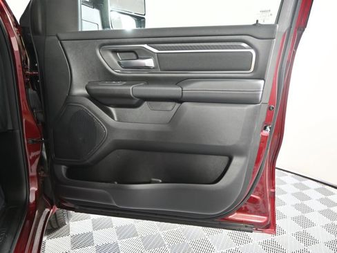Used 2025 RAM 1500 Big Horn AWD/4WD image 13