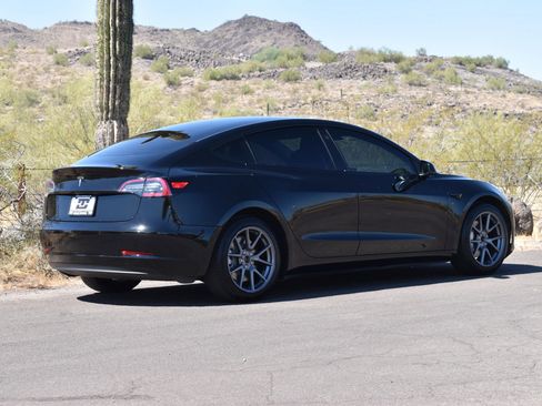 Used 2018 Tesla Model 3 Long Range AWD/4WD image 7