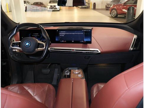Certified 2023 BMW iX xDrive50 w/ Premium Package AWD/4WD image 19