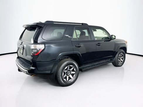 Used 2024 Toyota 4Runner TRD Off-Road Premium image 9