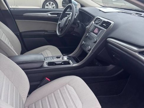Used 2020 Ford Fusion S FWD image 4