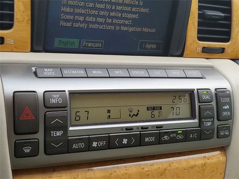 Used 2005 Lexus SC 430 Convertible image 17