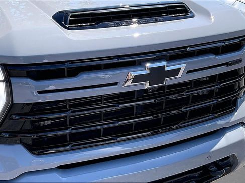 Used 2024 Chevrolet Silverado 2500 LTZ w/ LTZ Plus Package AWD/4WD image 29