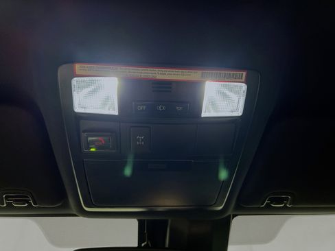 Used 2021 Toyota Tacoma TRD Off-Road image 21