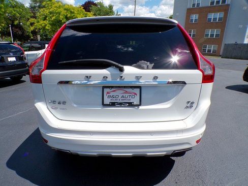 Used 2015 Volvo XC60 T6 AWD/4WD image 4