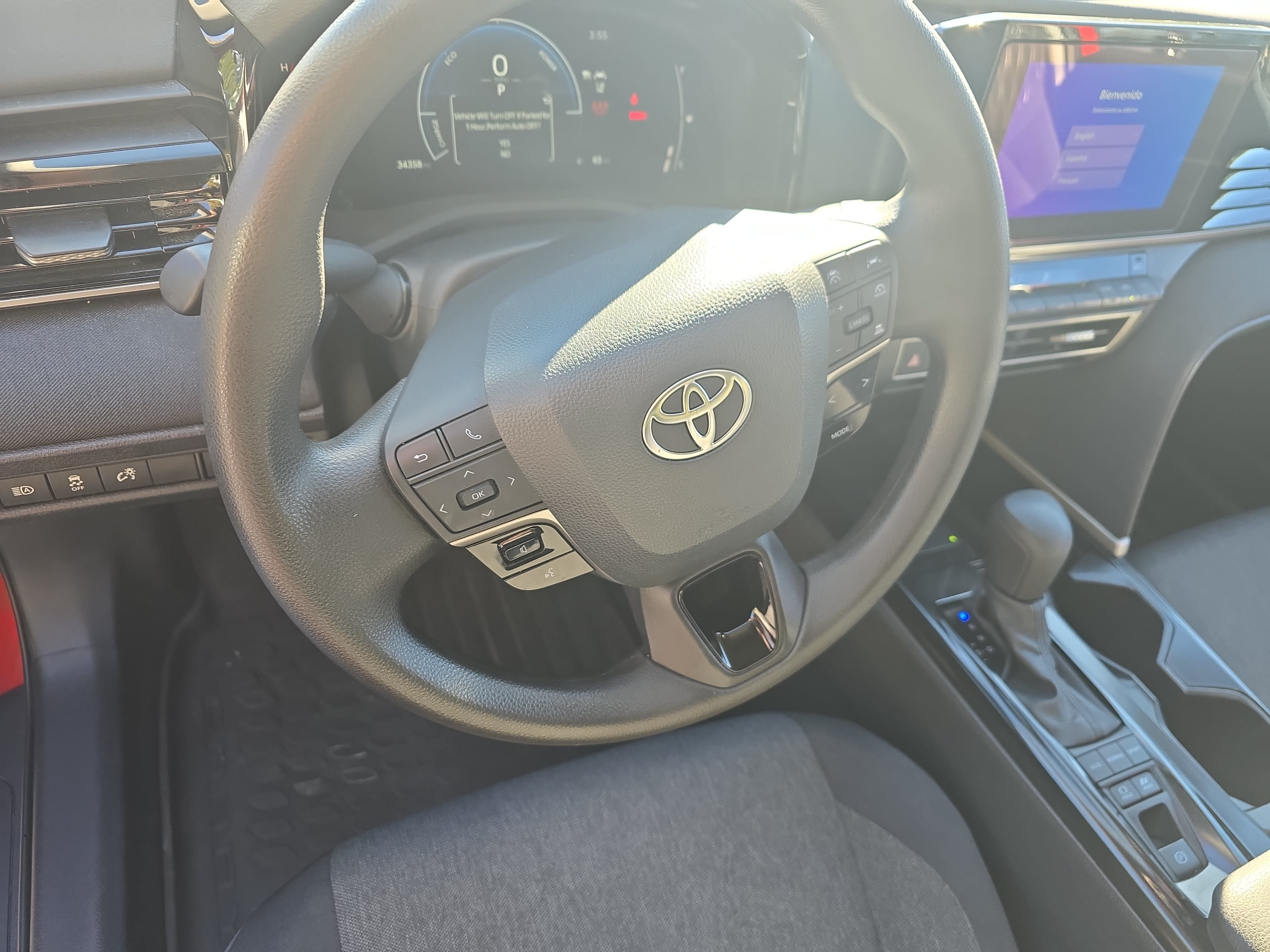 Used 2025 Toyota Camry LE w/ Convenience Package FWD image 15