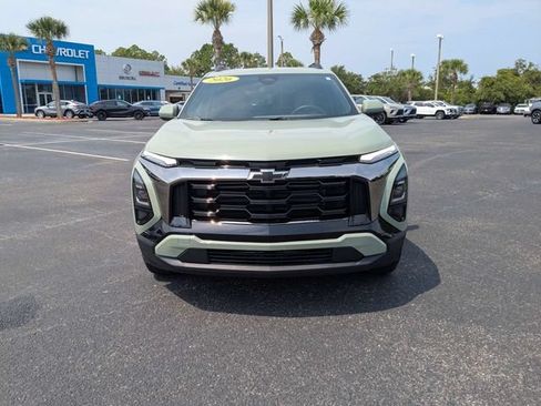 Used 2026 Chevrolet Equinox ACTIV w/ Convenience Package III AWD/4WD image 6