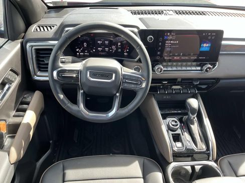 Used 2025 GMC Canyon Denali image 14