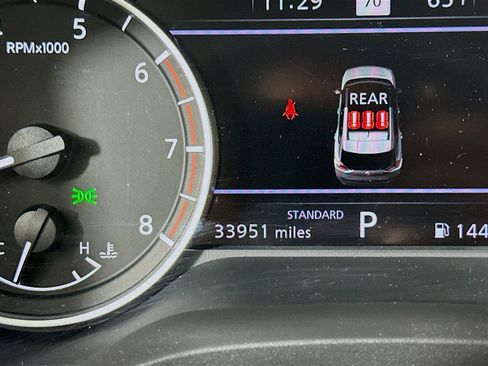 Used 2023 Nissan Rogue SL w/ SL Premium Package image 18