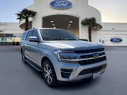 Certified 2022 Ford Expedition Max Limited AWD/4WD image 4