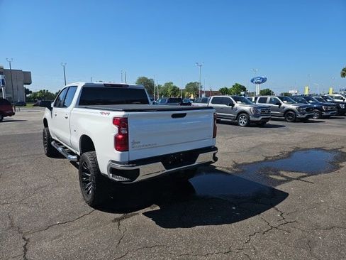 Used 2024 Chevrolet Silverado 1500 LT image 5