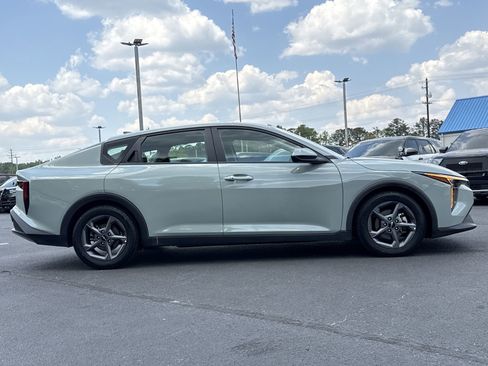 Used 2025 Kia K4 FWD image 25