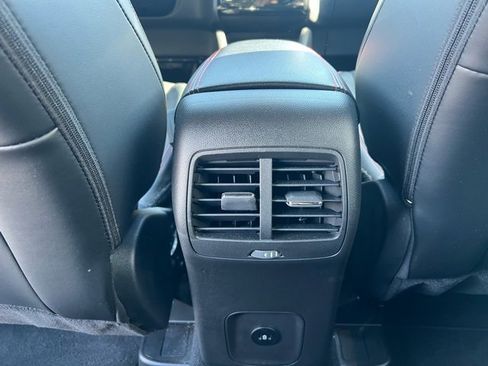 Used 2025 Ford Escape ST-Line w/ Tech Pack #1 image 18