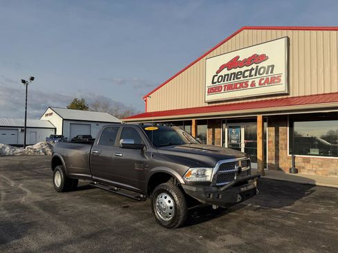 Used 2016 RAM 3500 Laramie image 2
