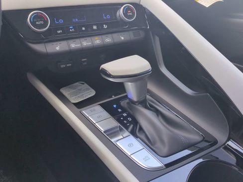 New 2026 Hyundai Elantra Limited FWD image 20