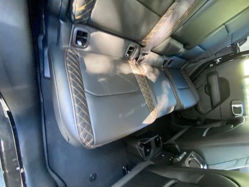 Used 2022 Jeep Gladiator Overland image 26