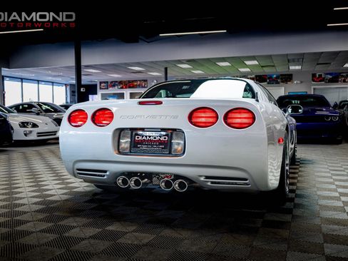 Used 2002 Chevrolet Corvette Z06 w/ Memory Pkg image 21