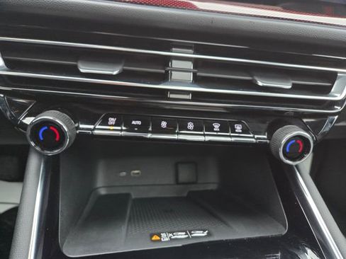 Used 2024 Chevrolet Traverse RS w/ LPO, Floor Liner Package image 27