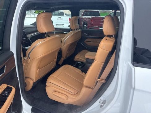 Used 2023 Jeep Grand Cherokee L Summit w/ Advanced Protech Group IV image 10