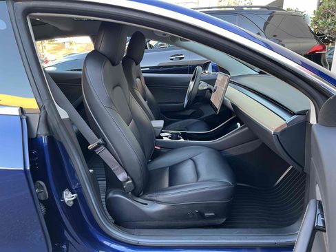 Used 2018 Tesla Model 3 Long Range image 26