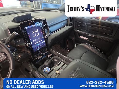 Used 2024 RAM 3500 Limited AWD/4WD image 13